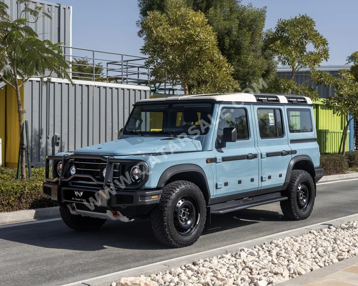 إينوس غرينادير 2024 اوتوماتيك 22,000 كم 4 سلندر دفع رباعي اس يو في ازرق تحت الضمان