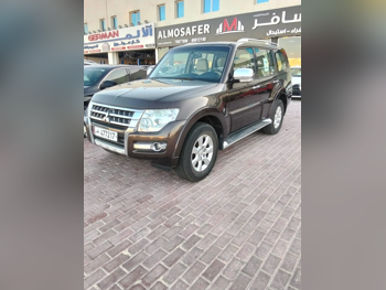 ميتسوبيشي  باجيرو  3.5  2020  اوتوماتيك  60,000 كم  6 سلندر  دفع رباعي  اس يو في  بني