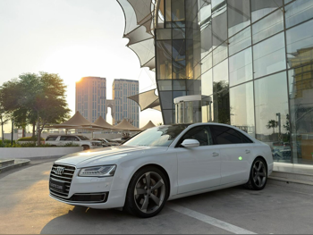 Audi  A8  L  2015  Automatic  113,000 Km  8 Cylinder  All Wheel Drive (AWD)  Sedan  White