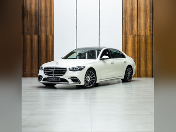 مرسيدس - بنز  اس - كلاس  450  2021  اوتوماتيك  82,000 كم  6 سلندر  دفع خلفي  سيدان  أبيض