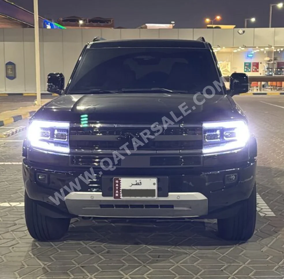 بي واي دي ليوبيرد 5 الترا 5 2025 اوتوماتيك 5,800 كم 4 سلندر دفع رباعي اس يو في أسود تحت الضمان