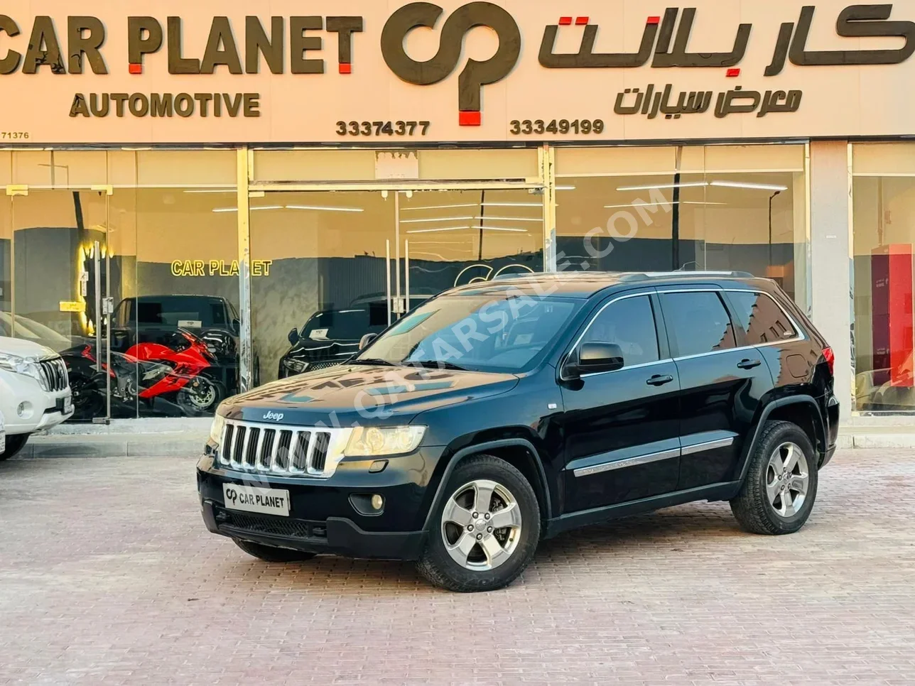 جييب  جراند شيروكي  2013  اوتوماتيك  221,000 كم  6 سلندر  دفع رباعي  اس يو في  أسود