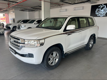 Toyota  Land Cruiser  GXR  2018  Automatic  144,000 Km  6 Cylinder  Four Wheel Drive (4WD)  SUV  White