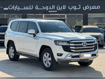 Toyota  Land Cruiser  GXR  2022  Automatic  83,000 Km  6 Cylinder  Four Wheel Drive (4WD)  SUV  White