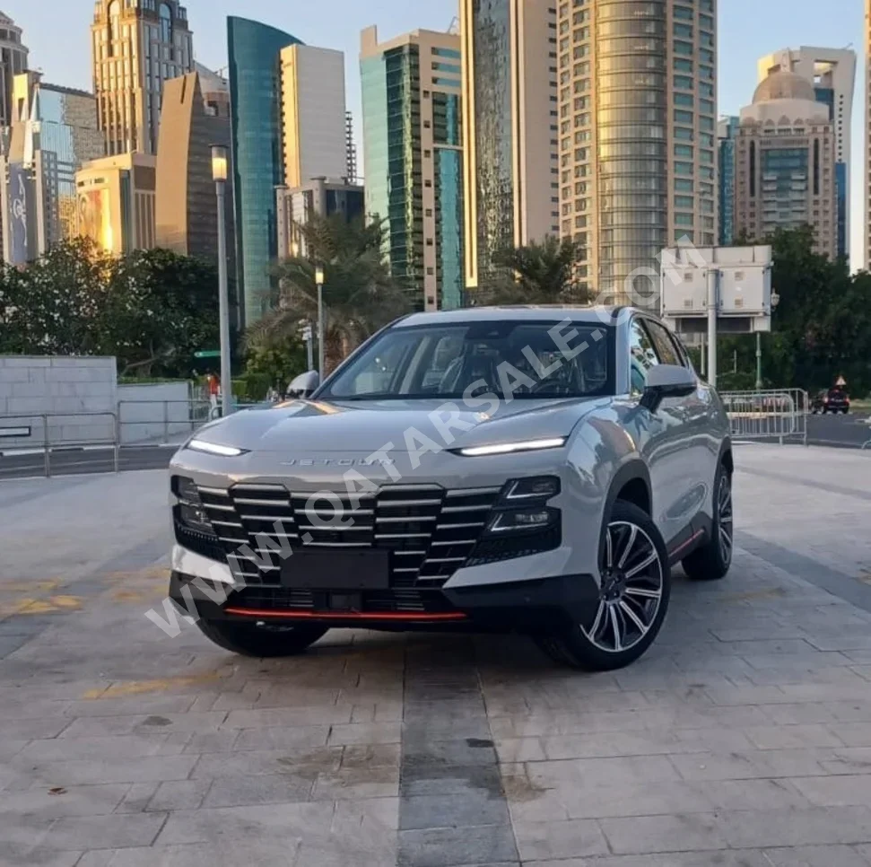 جيتور داشينغ فلاغ شيب 2026 اوتوماتيك 0 كم 4 سلندر دفع رباعي اس يو في رمادي ناردو تحت الضمان