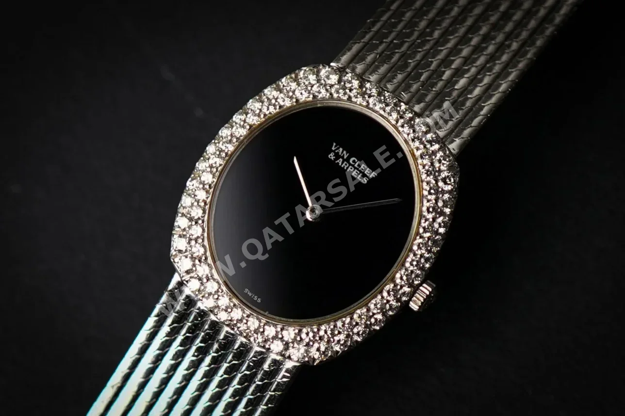 Watches - Van Cleef & Arpels  - Analogue Watches  - Black  - Women Watches