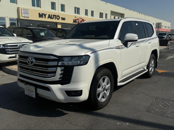 Toyota  Land Cruiser  GXR Twin Turbo  2024  Automatic  8,000 Km  6 Cylinder  Four Wheel Drive (4WD)  SUV  White  With Warranty