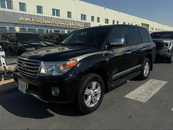 Toyota  Land Cruiser  VXR  2014  Automatic  134,000 Km  8 Cylinder  Four Wheel Drive (4WD)  SUV  Black