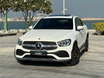 مرسيدس - بنز  جي ال سي  200 ايه ام جي  2021  اوتوماتيك  44,000 كم  4 سلندر  دفع رباعي  اس يو في  أبيض