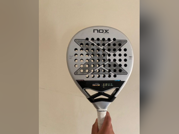 مضارب التنس / بادل رمادي  للكبار  19 بوصة  170 جرام  100 بوصة  يشمل حقيبة المضرب  للمبتدئين