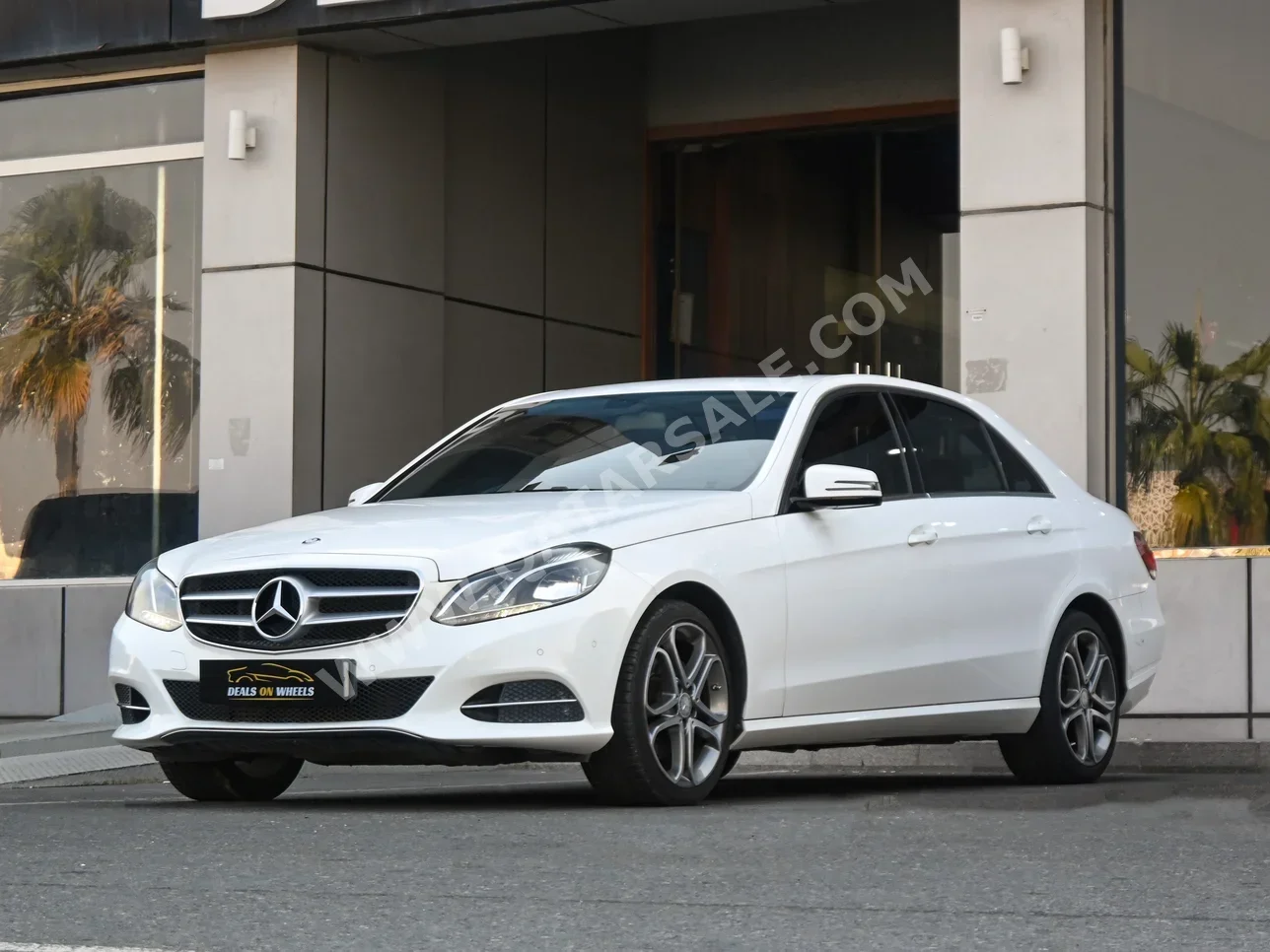 Mercedes-Benz  E-Class  200  2015  Automatic  66,000 Km  4 Cylinder  Rear Wheel Drive (RWD)  Sedan  White