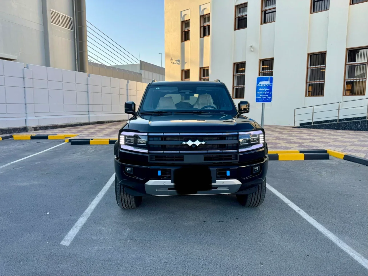 BYD  Leopard 5  Ultra 5  2026  Automatic  0 Km  4 Cylinder  Four Wheel Drive (4WD)  SUV  Black