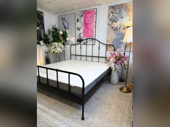 الأسّرة - ايكيا  - كينج  - أسود