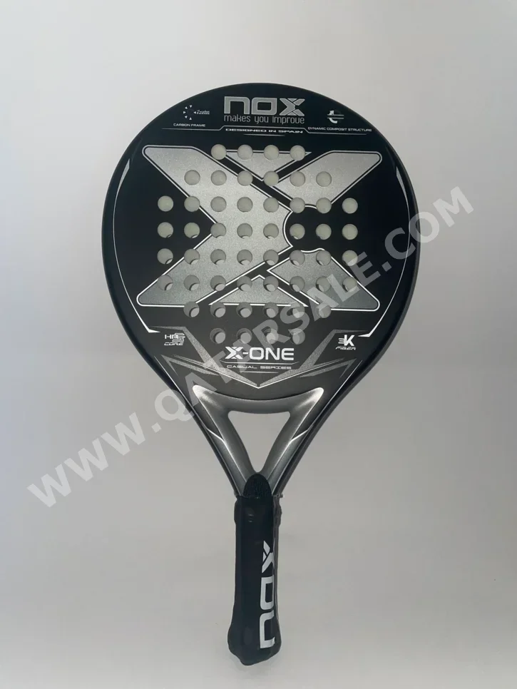 مضارب التنس / بادل أسود  للكبار  يشمل حقيبة المضرب  للمبتدئين