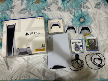 Video Games Consoles - Sony  - PlayStation 5 Disk  - 825 GB  -Included Controllers: 2