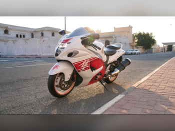 سوزوكي  هايبوزا -  2019 - اللون ابيض