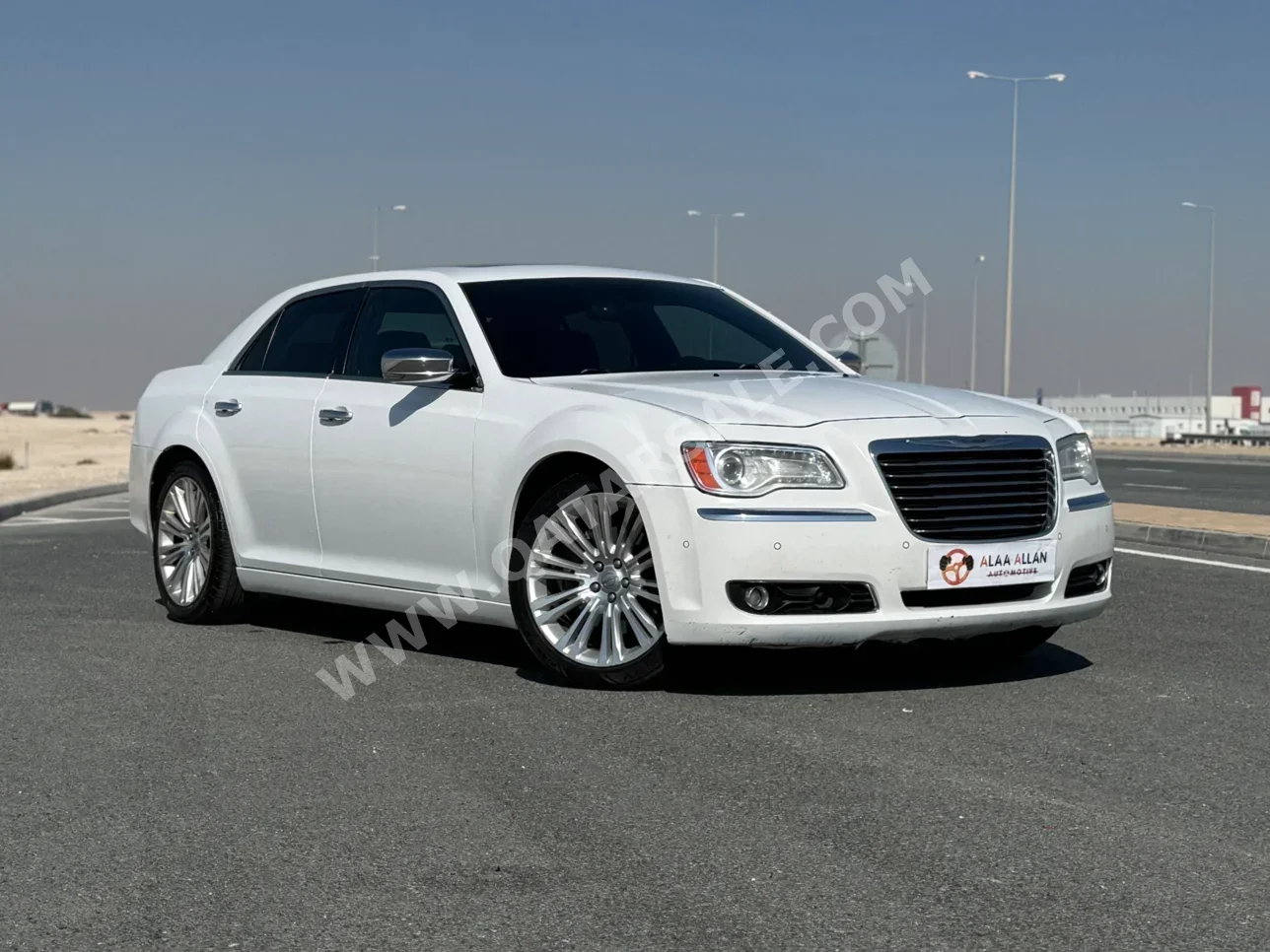 كرايسلر  300C  2012  اوتوماتيك  144,900 كم  8 سلندر  دفع خلفي  سيدان  أبيض
