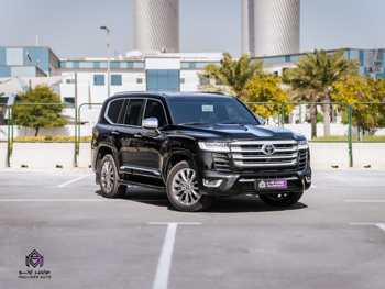 تويوتا  لاند كروزر  في اكس ار توين توربو  2023  اوتوماتيك  92,000 كم  6 سلندر  دفع رباعي  اس يو في  أسود  تحت الضمان