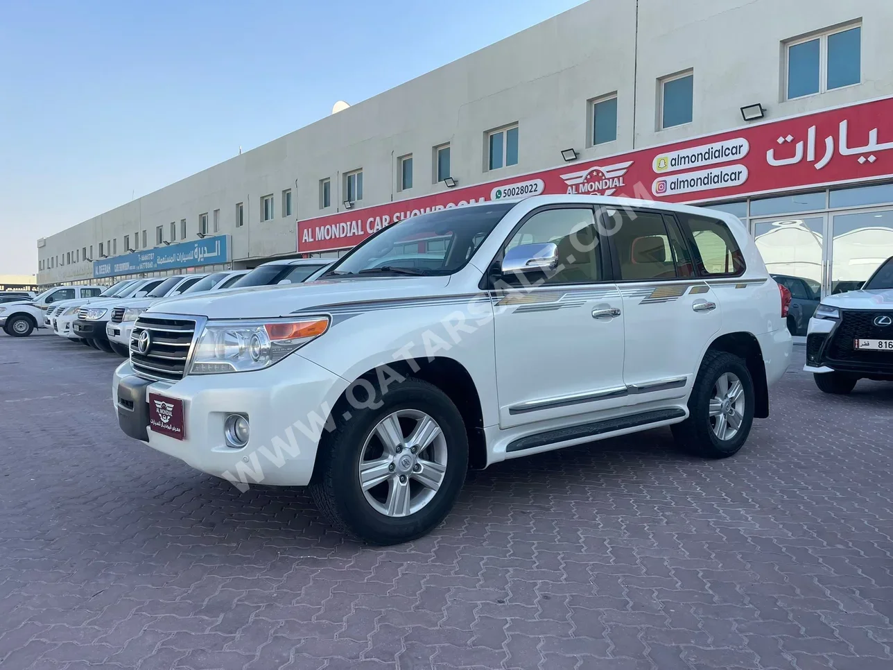 تويوتا لاند كروزر جي اكس ار 2014 اوتوماتيك 159,000 كم 8 سلندر دفع رباعي اس يو في أبيض