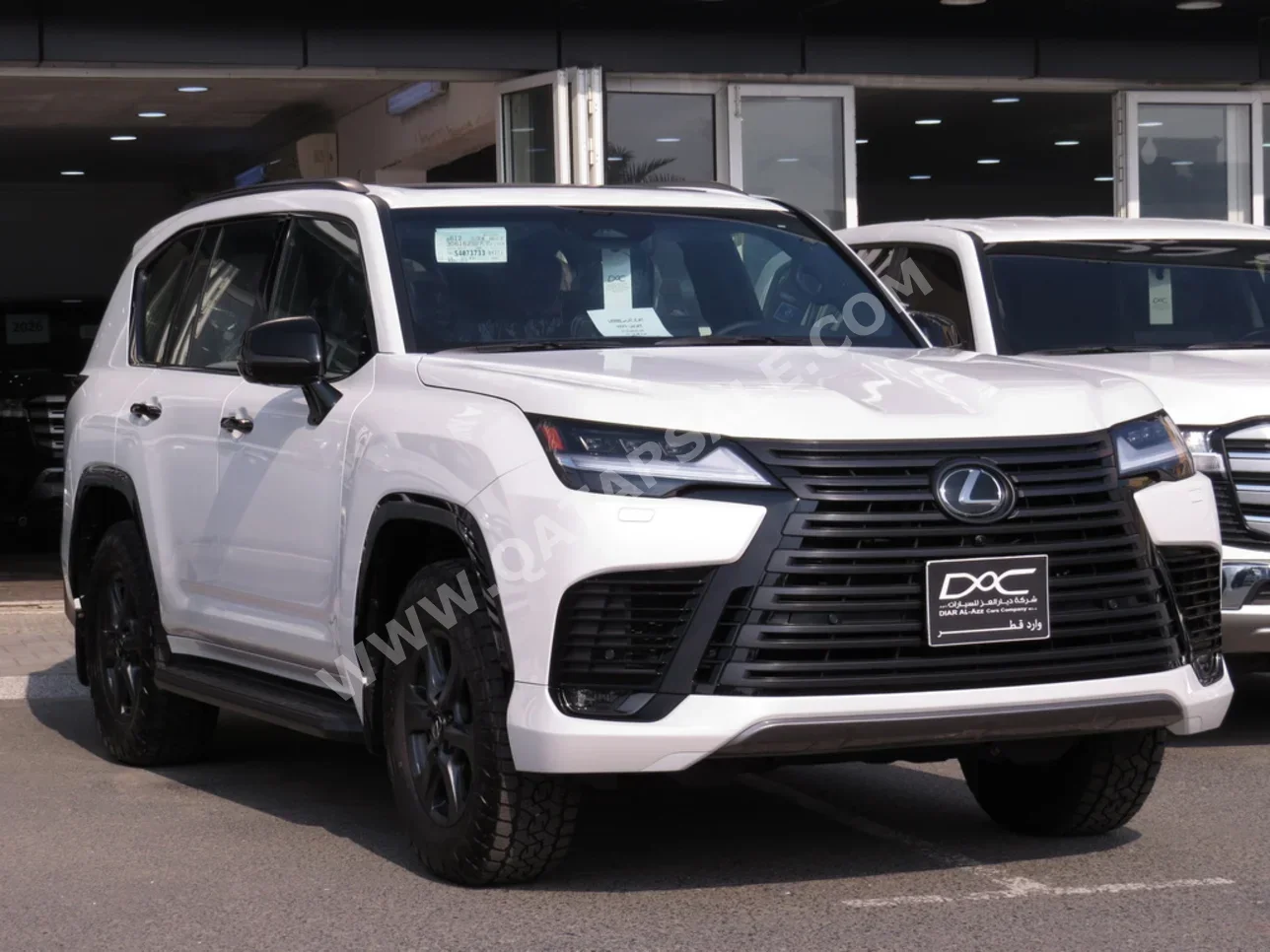 لكزس ال اكس 600 اوفرتريل 2025 اوتوماتيك 0 كم 6 سلندر دفع رباعي اس يو في أبيض تحت الضمان