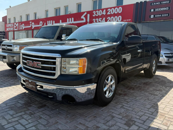 GMC  Sierra  2012  Automatic  239,000 Km  8 Cylinder  Four Wheel Drive (4WD)  Pick Up  Black