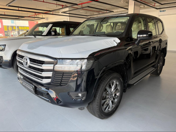 Toyota  Land Cruiser  GXR  2024  Automatic  0 Km  6 Cylinder  Four Wheel Drive (4WD)  SUV  Black  With Warranty