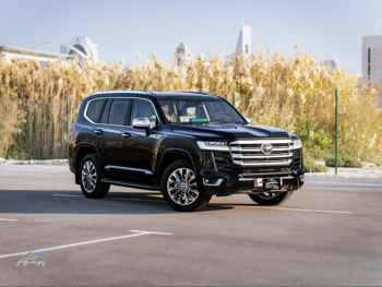 تويوتا  لاند كروزر  في اكس ار توين توربو  2024  اوتوماتيك  29,200 كم  6 سلندر  دفع رباعي  اس يو في  أسود  تحت الضمان