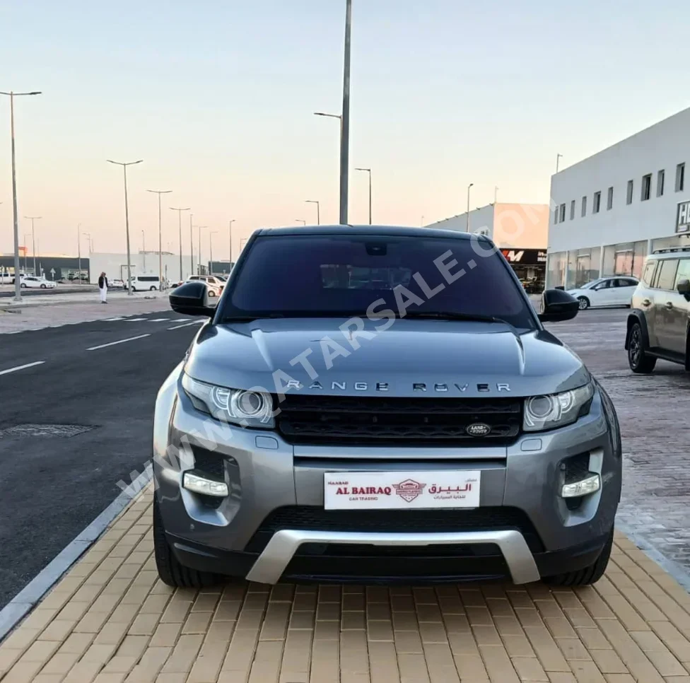 لاند روفر  أيفوك  داينمك  2015  اوتوماتيك  165,000 كم  4 سلندر  دفع رباعي  اس يو في  رمادي
