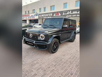 مرسيدس - بنز  جي - كلاس  63 اي ام جي  2017  اوتوماتيك  97,000 كم  8 سلندر  دفع رباعي  اس يو في  أسود