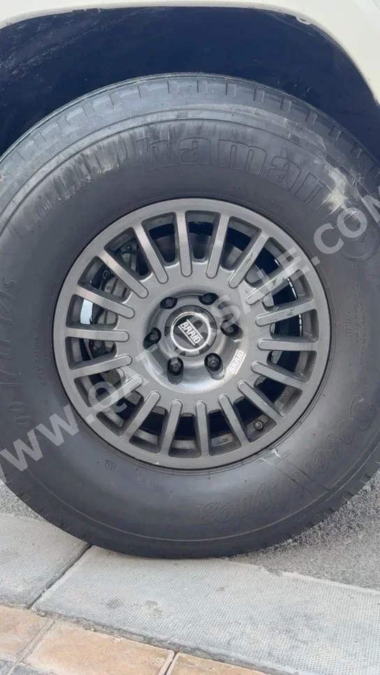 رنقات العجلات تويوتا \ 17 بوصة رمادي 2021 23 4 3