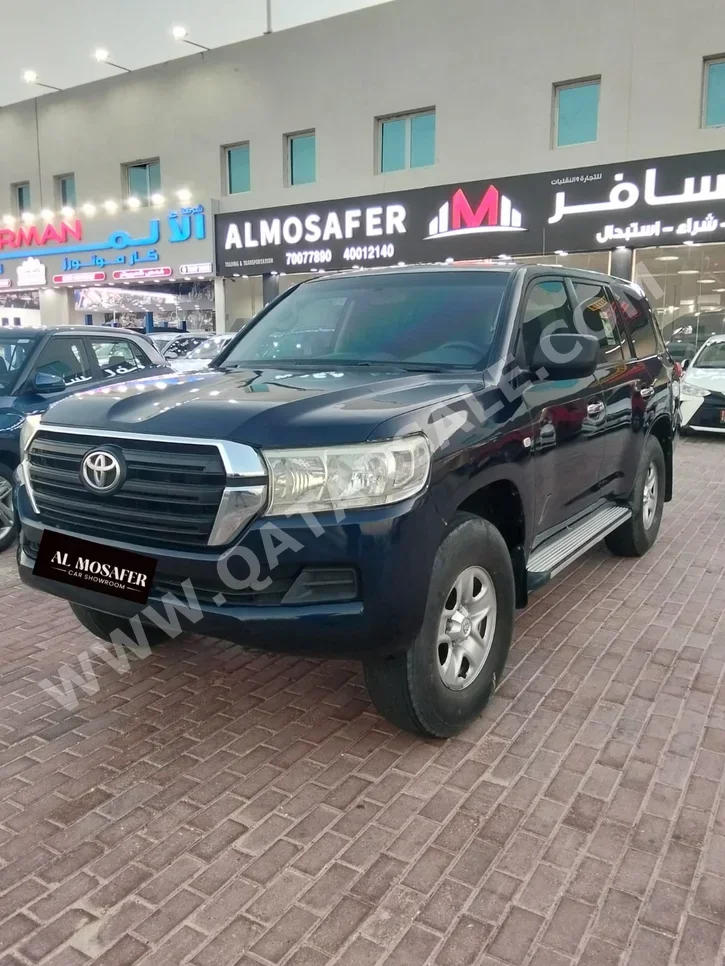 تويوتا  لاند كروزر  جي  2013  عادي  330,000 كم  6 سلندر  دفع رباعي  اس يو في  أسود