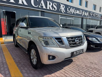 نيسان  باترول  اس اي  2015  اوتوماتيك  330,000 كم  8 سلندر  دفع رباعي  اس يو في  فضي