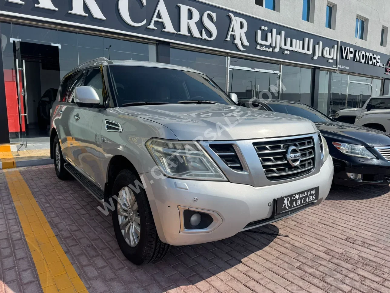 نيسان  باترول  اس اي  2015  اوتوماتيك  330,000 كم  8 سلندر  دفع رباعي  اس يو في  فضي