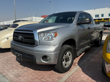 Toyota  Tundra  2012  Automatic  280,000 Km  8 Cylinder  Four Wheel Drive (4WD)  Pick Up  Silver