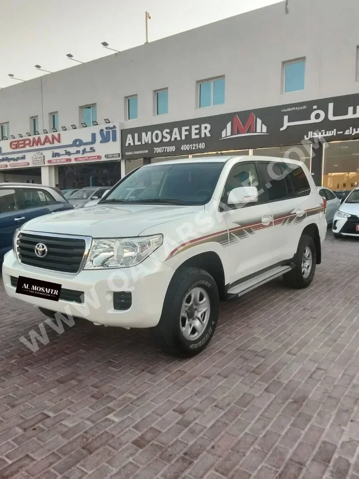 تويوتا لاند كروزر جي 2013 اوتوماتيك 332,000 كم 6 سلندر دفع رباعي اس يو في أبيض