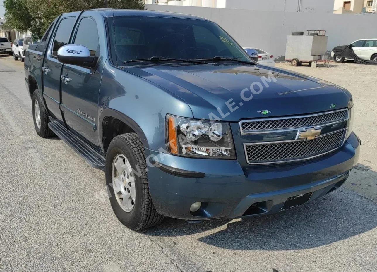 شفروليه  افلانش  2009  اوتوماتيك  160,000 كم  8 سلندر  دفع رباعي  بيكب  رمادي