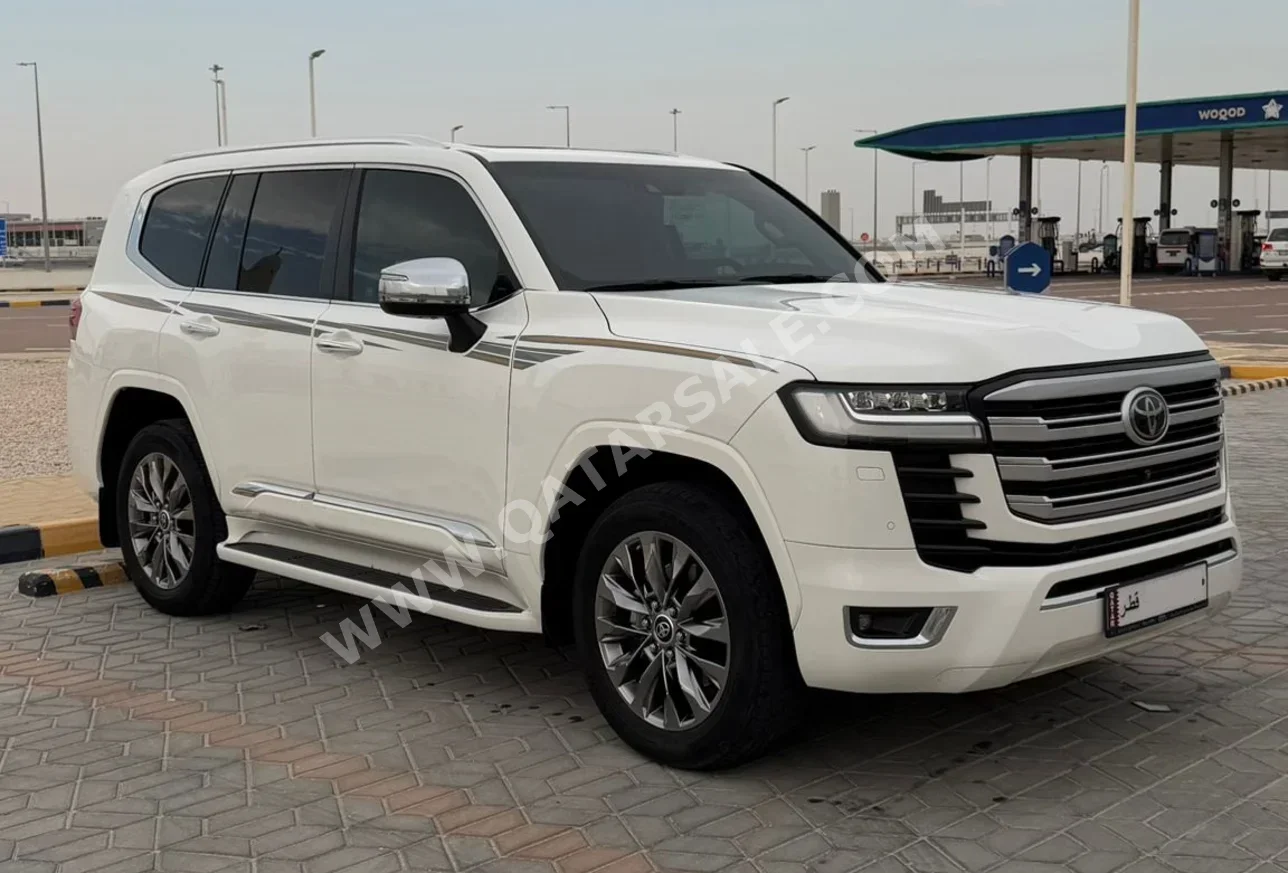 تويوتا لاند كروزر في اكس ار توين توربو 2024 اوتوماتيك 58,000 كم 6 سلندر دفع رباعي اس يو في أبيض تحت الضمان