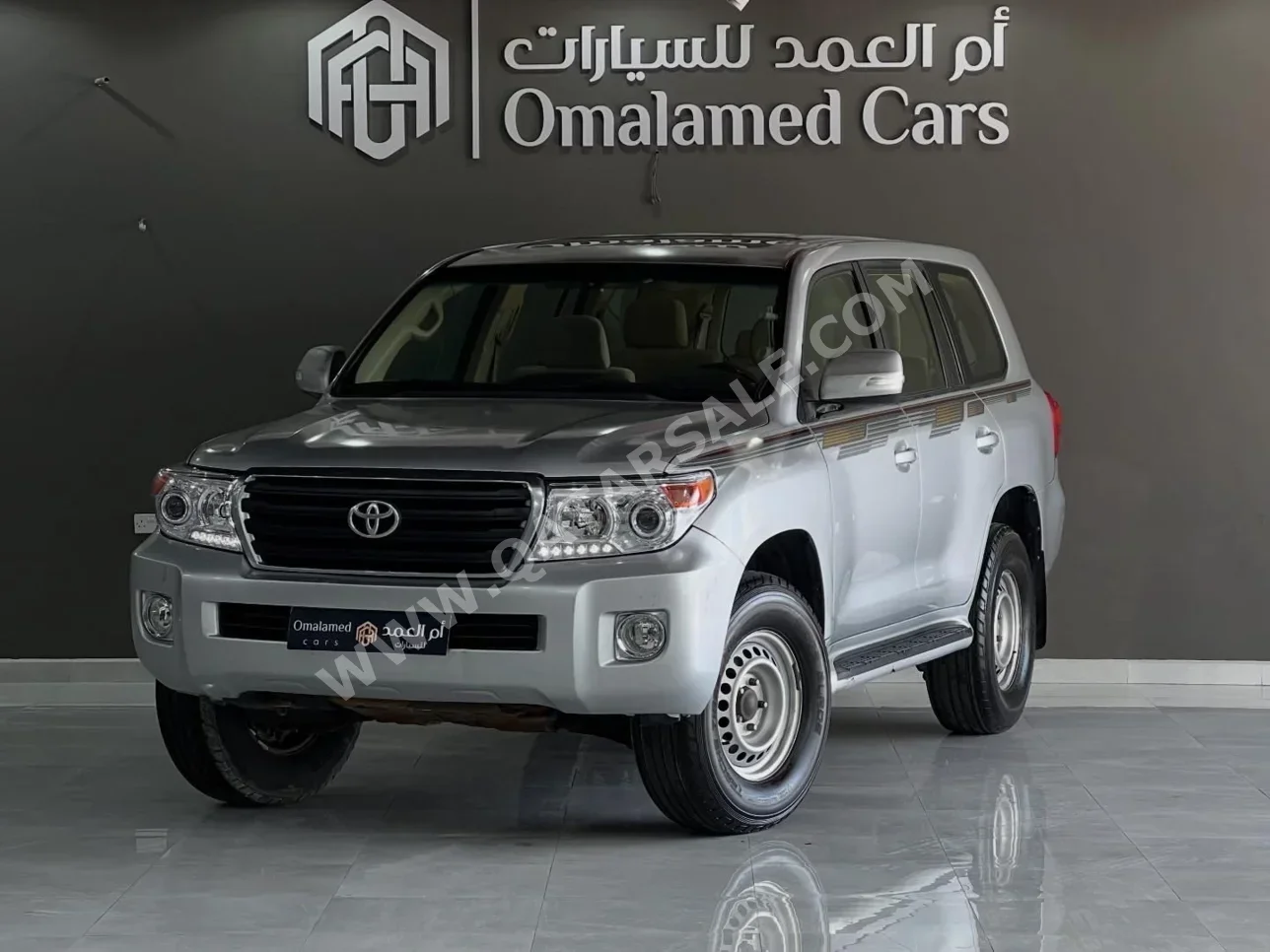 Toyota  Land Cruiser  GXR  2015  Automatic  308,000 Km  6 Cylinder  Four Wheel Drive (4WD)  SUV  Silver
