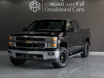 Chevrolet  Silverado  LT  2014  Automatic  177,000 Km  8 Cylinder  Four Wheel Drive (4WD)  Pick Up  Black