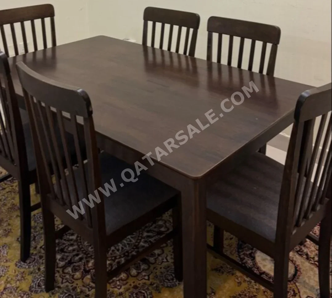 طاولة طعام مع كراسي  - بنى