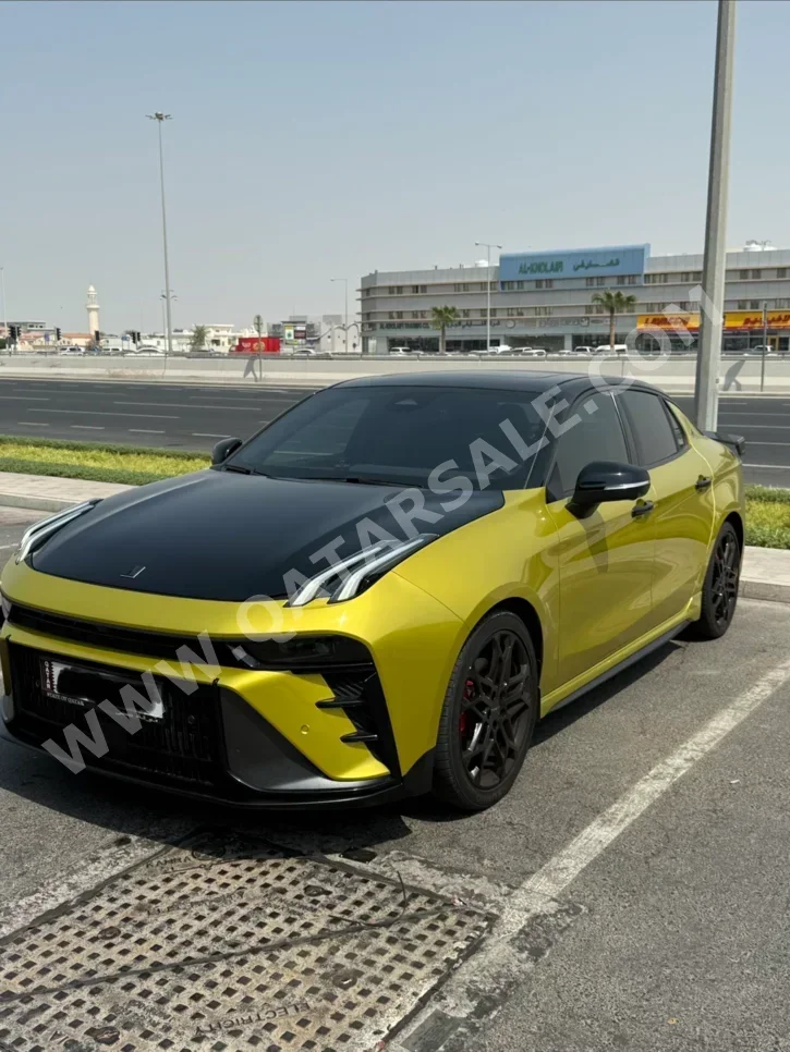 Lynk & Co  03  +  2024  Automatic  17,500 Km  4 Cylinder  All Wheel Drive (AWD)  Coupe / Sport  Gold