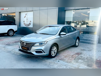 ام جي  5  2024  اوتوماتيك  35,000 كم  4 سلندر  سحب امامي  سيدان  فضي  تحت الضمان