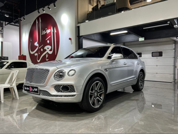 Bentley  Bentayga  2018  Automatic  95,000 Km  12 Cylinder  Four Wheel Drive (4WD)  SUV  Silver