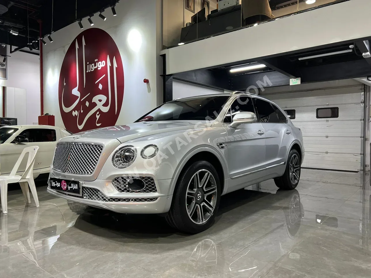 Bentley  Bentayga  2018  Automatic  95,000 Km  12 Cylinder  Four Wheel Drive (4WD)  SUV  Silver