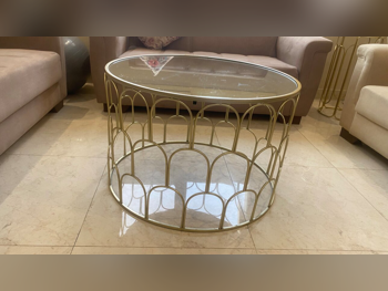 الطاولات والخزائن الجانبية طاولة قهوة وسط  - زجاج  - مع مرآة