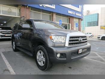 Toyota  Sequoia  SR5  2015  Automatic  225,000 Km  8 Cylinder  Four Wheel Drive (4WD)  SUV  Gray