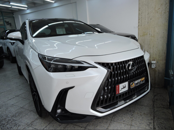 لكزس  ان اكس  350  2022  اوتوماتيك  44,000 كم  4 سلندر  دفع رباعي  اس يو في  أبيض