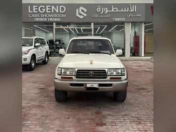 Toyota  Land Cruiser  VXR  1997  Automatic  295,000 Km  6 Cylinder  Four Wheel Drive (4WD)  SUV  White