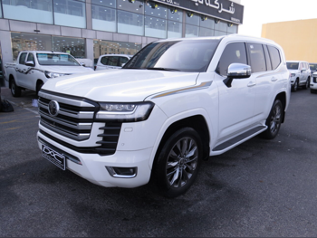 تويوتا  لاند كروزر  في اكس ار توين توربو  2022  اوتوماتيك  30,000 كم  6 سلندر  دفع رباعي  اس يو في  أبيض