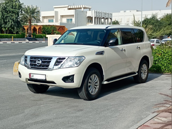 Nissan  Patrol  2018  Automatic  100,000 Km  6 Cylinder  Four Wheel Drive (4WD)  SUV  White